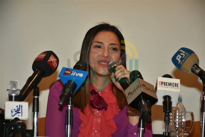 سهير المرشدي: مواقف كرم مطاوع السياسية معروفة.. وعانينا منها لفترات طويلة سهير المرشدي: مواقف كرم مطاوع السياسية معروفة.. وعانينا منها لفترات طويلة