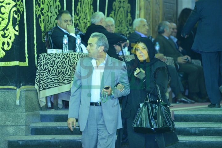 بالصور .. انتهاء عزاء والدة الإعلاميه بوسى شلبى
