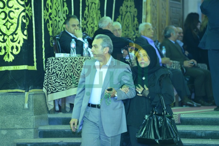 بالصور .. انتهاء عزاء والدة الإعلاميه بوسى شلبى
