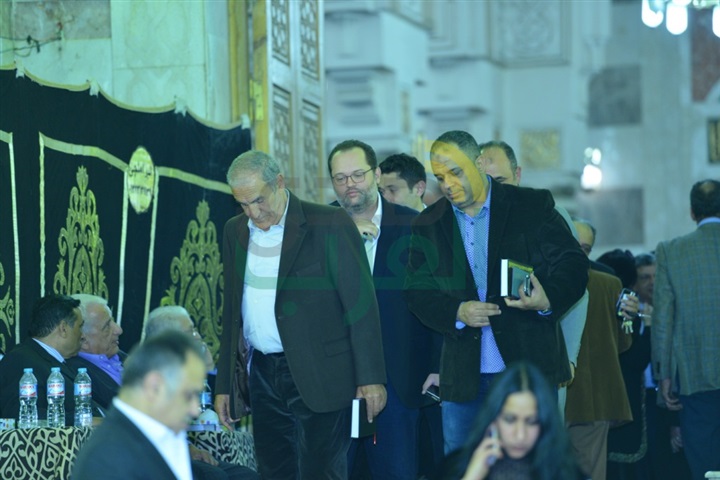بالصور .. انتهاء عزاء والدة الإعلاميه بوسى شلبى
