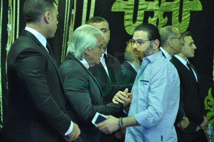 بالصور .. انتهاء عزاء والدة الإعلاميه بوسى شلبى