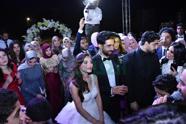 بالصور .. حفل زفاف "كارمن سليمان" بحضور النجوم بالصور .. حفل زفاف "كارمن سليمان" بحضور النجوم
