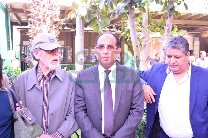  جنازة سمير فريد بمسجد مصطفى محمود
