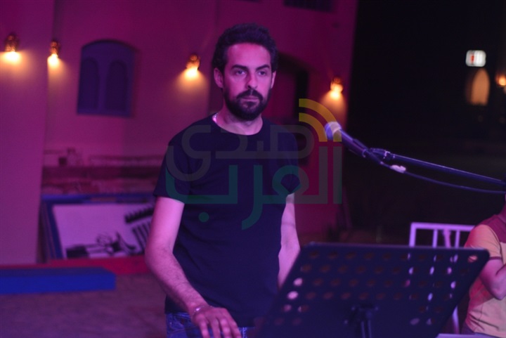 بالصور.. كواليس بروفة اللبنانى معين شريف بطابا هايتس بالصور.. كواليس بروفة اللبنانى معين شريف بطابا هايتس