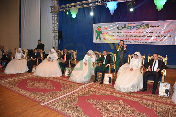 بالصور نادية عبده تشهد حفل الزفاف الجماعى للأيتام وتكريم الأمهات المثاليات