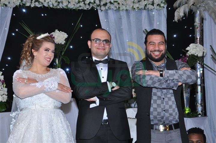 بالصور .. طارق عبد الحليم وعمرو الجزار يشعلان زفاف انجي ومحمد بالصور .. طارق عبد الحليم وعمرو الجزار يشعلان زفاف انجي ومحمد