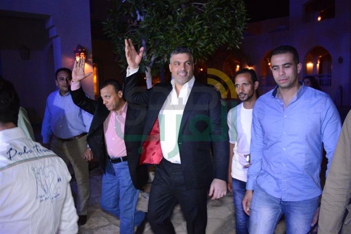 بالصور.. فارس كرم والراقصة "لونا" يشعلان حفلات الربيع بـ"طابا هايتس" بالصور.. فارس كرم والراقصة "لونا" يشعلان حفلات الربيع بـ"طابا هايتس"