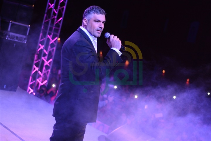 بالصور.. فارس كرم والراقصة "لونا" يشعلان حفلات الربيع بـ"طابا هايتس" بالصور.. فارس كرم والراقصة "لونا" يشعلان حفلات الربيع بـ"طابا هايتس"