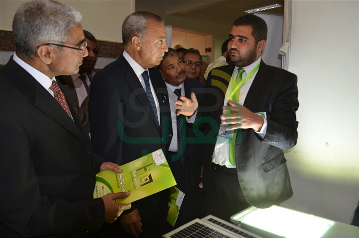 بالصور.. محافظ قنا ورئيس جامعة جنوب الوادي يفتتحان الملتقى التوظيفي الثالث