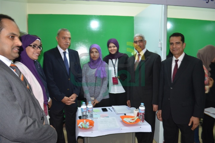 بالصور.. محافظ قنا ورئيس جامعة جنوب الوادي يفتتحان الملتقى التوظيفي الثالث