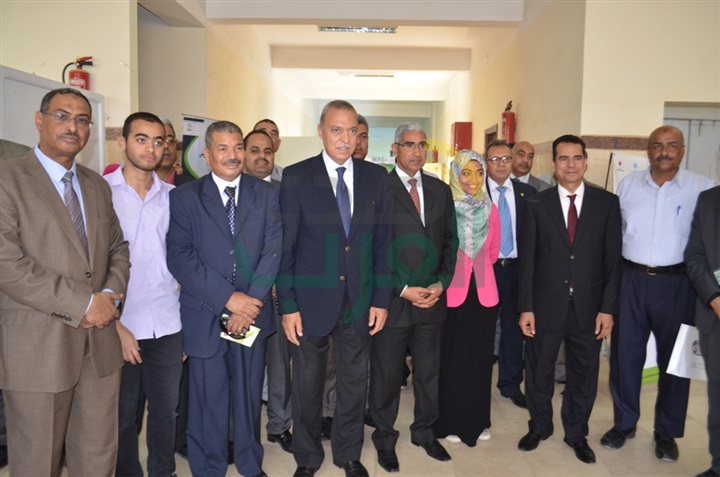 بالصور.. محافظ قنا ورئيس جامعة جنوب الوادي يفتتحان الملتقى التوظيفي الثالث