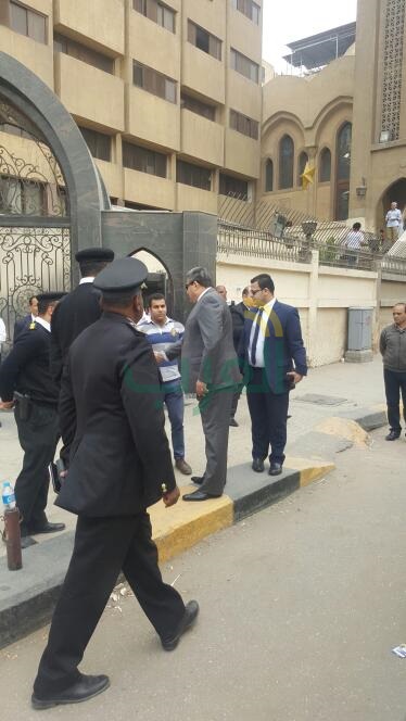بالصور.. مدير أمن الجيزة يتفقد تأمين الكنائس ويشدد على اليقظة الأمنية