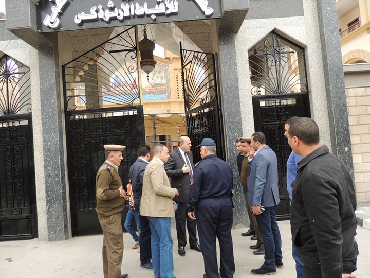 مدير امن الشرقية يتفقد عددا من الكنائس تزامنا مع احتفالات الاخوة الاقباط