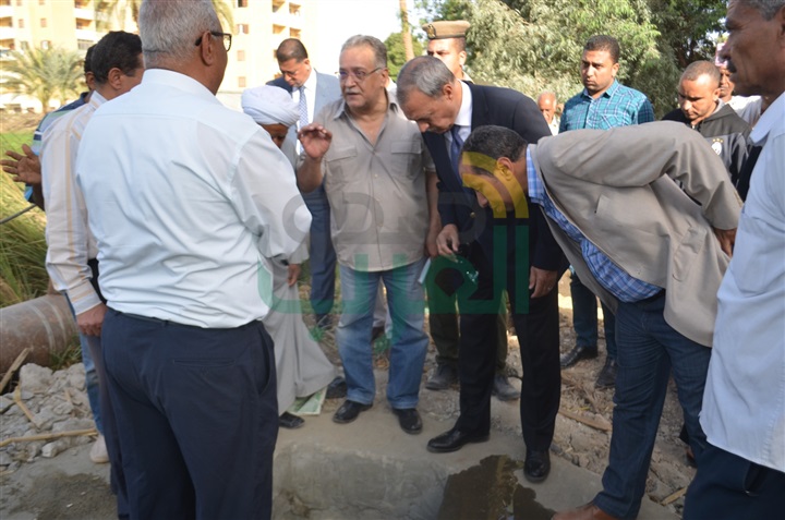 بالصور .. محافظ قنا يتفقد عدد من المشروعات الخدمية بمدينتي قوص وقفط