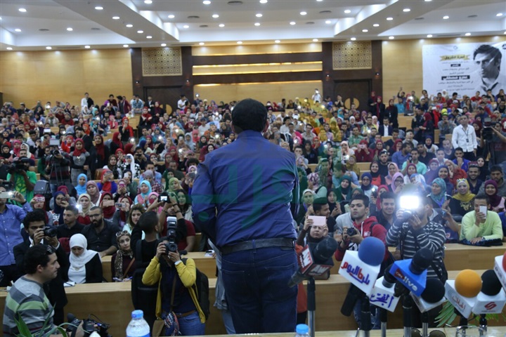 بالصور.. تكريم عمرو مصطفي بجامعة عين شمس بالصور.. تكريم عمرو مصطفي بجامعة عين شمس
