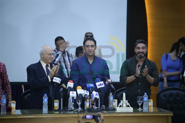 بالصور.. تكريم عمرو مصطفي بجامعة عين شمس بالصور.. تكريم عمرو مصطفي بجامعة عين شمس