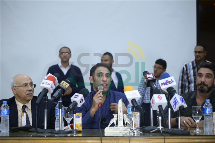 بالصور.. تكريم عمرو مصطفي بجامعة عين شمس بالصور.. تكريم عمرو مصطفي بجامعة عين شمس
