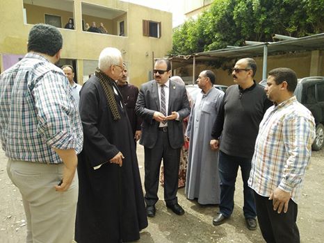 وكيل  وزارة الصحة بالشرقية  يتابع أعمال التطوير بمركز طحا المرج