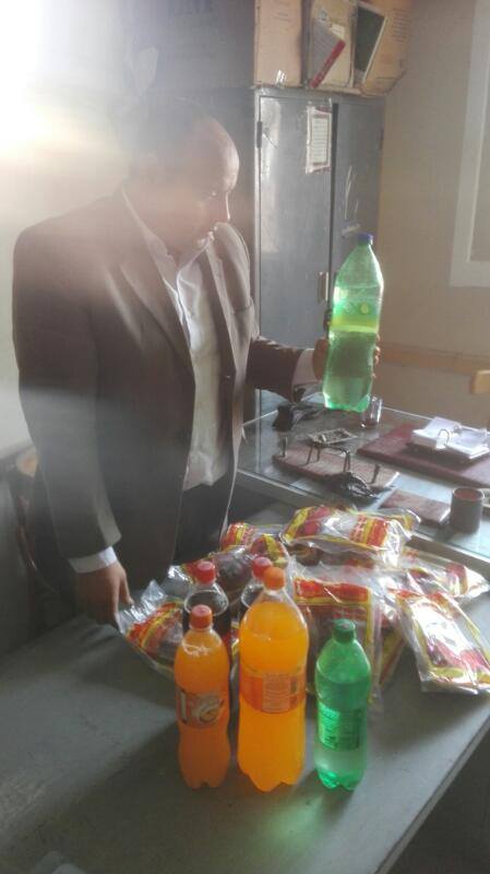 بالصور..  حملة تموينية تضبط سلع منتهية بكفر الشيخ