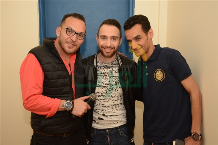 بالصور.. حسام حبيب وبوسي وساندرا يشعلون حفل النسيم ببترو سبورت بالصور.. حسام حبيب وبوسي وساندرا يشعلون حفل النسيم ببترو سبورت