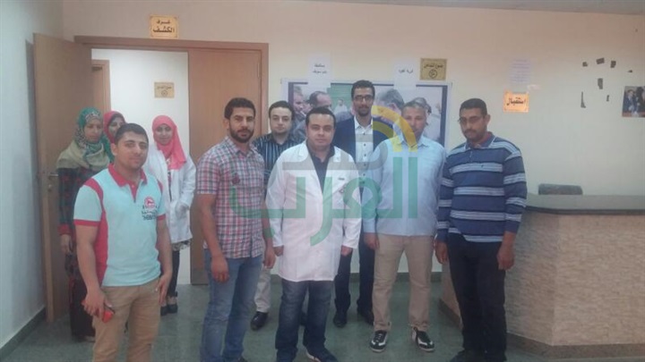 بالصور.. الكشف الطبي على أكثر من 2800 حالة بقرية "إهوه" ببني سويف