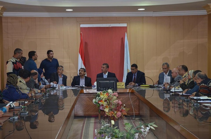 بالفيديو والصور .. محافظ كفر الشيخ يناقش 37 شكوى فى لقاء المواطنين