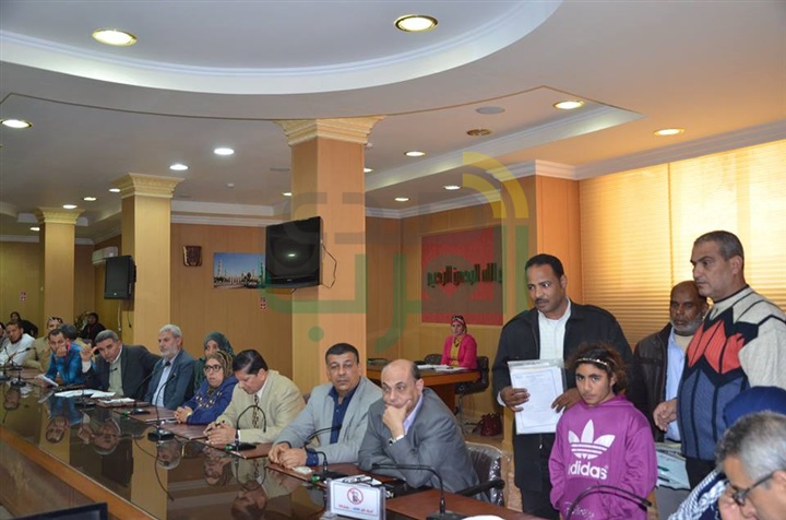 بالفيديو والصور .. محافظ كفر الشيخ يناقش 37 شكوى فى لقاء المواطنين