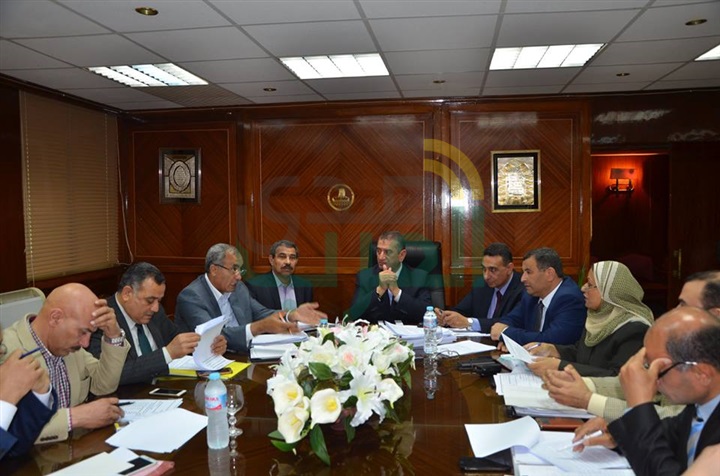 بالفيديو والصور.. تطوير المنظومة الصحية بكفر الشيخ علي مائدة المحافظ وأعضاء البرلمان