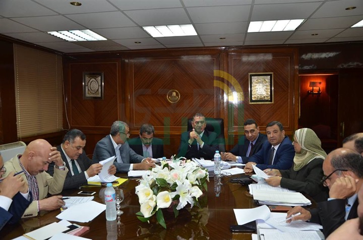بالفيديو والصور.. تطوير المنظومة الصحية بكفر الشيخ علي مائدة المحافظ وأعضاء البرلمان