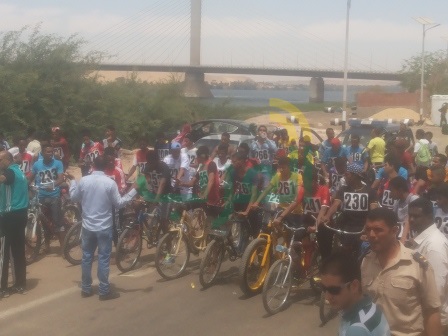 بالصور.. سباق للدراجات الرياضية بمحافظة أسوان 