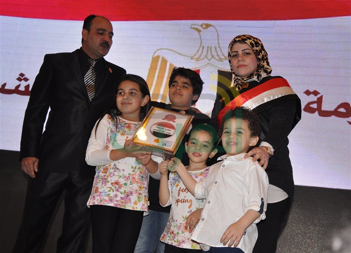 بالصور.. تكريم الفنانات وأمهات الشهداء بمهرجان "فارسات" الدولي بالصور.. تكريم الفنانات وأمهات الشهداء بمهرجان "فارسات" الدولي