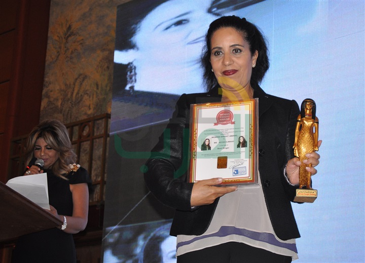 بالصور.. تكريم الفنانات وأمهات الشهداء بمهرجان "فارسات" الدولي بالصور.. تكريم الفنانات وأمهات الشهداء بمهرجان "فارسات" الدولي