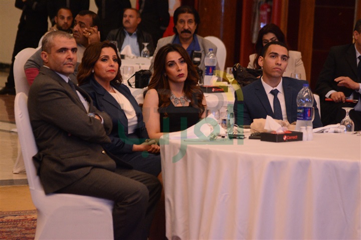 بالصور.. تكريم الفنانات وأمهات الشهداء بمهرجان "فارسات" الدولي بالصور.. تكريم الفنانات وأمهات الشهداء بمهرجان "فارسات" الدولي