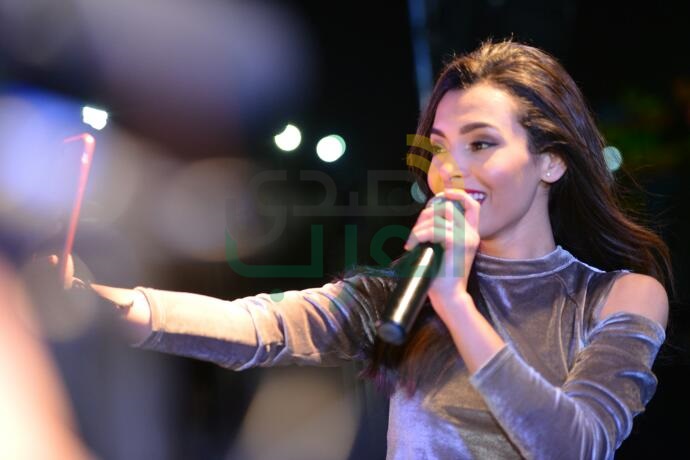 بالصور.. كارمن سليمان وهيثم شاكر نجما الربيع في "نادي مدينتي" بالصور.. كارمن سليمان وهيثم شاكر نجما الربيع في "نادي مدينتي"