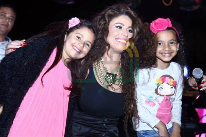 بالصور.. مى سليم تتألق فى 3 حفلات جماهيرية خلال عيد الربيع بالصور.. مى سليم تتألق فى 3 حفلات جماهيرية خلال عيد الربيع