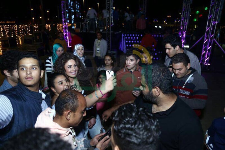 بالصور.. مى سليم تتألق فى 3 حفلات جماهيرية خلال عيد الربيع بالصور.. مى سليم تتألق فى 3 حفلات جماهيرية خلال عيد الربيع