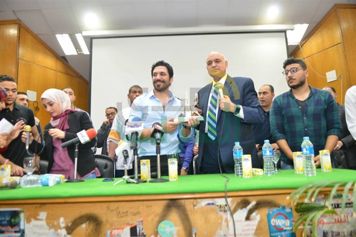 بالصور.. ندوة وتكريم حسن الرداد فى جامعة عين شمس بالصور.. ندوة وتكريم حسن الرداد فى جامعة عين شمس