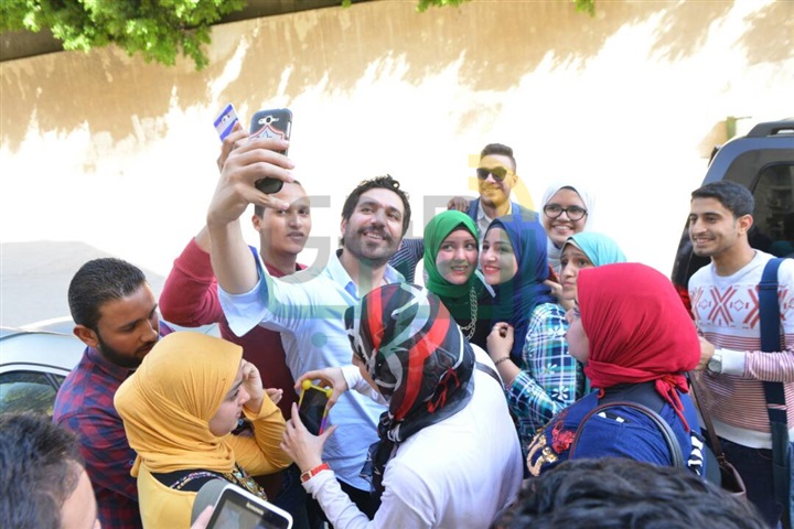 بالصور.. ندوة وتكريم حسن الرداد فى جامعة عين شمس بالصور.. ندوة وتكريم حسن الرداد فى جامعة عين شمس