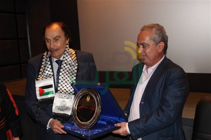 تكريم نجوم الفن في حفل افتتاح "أسبوع السينما الفلسطيني" بالهناجر تكريم نجوم الفن في حفل افتتاح "أسبوع السينما الفلسطيني" بالهناجر