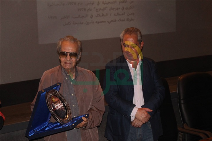 تكريم نجوم الفن في حفل افتتاح "أسبوع السينما الفلسطيني" بالهناجر تكريم نجوم الفن في حفل افتتاح "أسبوع السينما الفلسطيني" بالهناجر