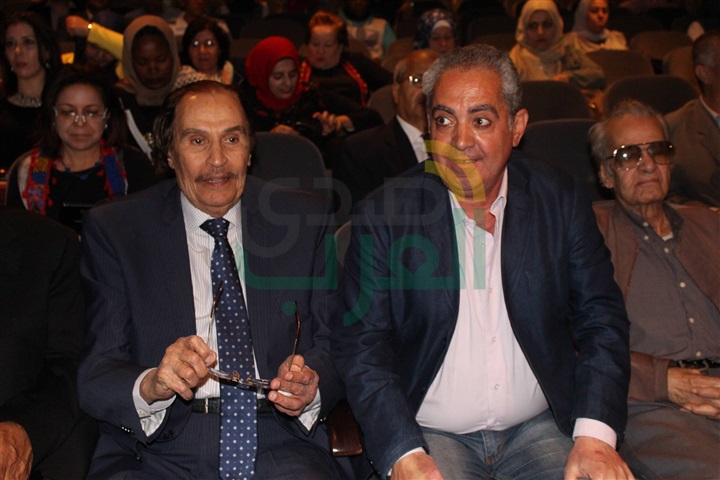 تكريم نجوم الفن في حفل افتتاح "أسبوع السينما الفلسطيني" بالهناجر تكريم نجوم الفن في حفل افتتاح "أسبوع السينما الفلسطيني" بالهناجر