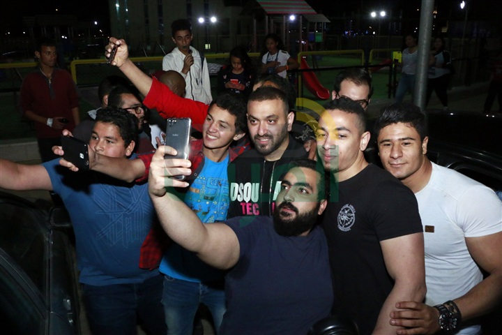 بالصور.. كريم محسن يحتفل بالربيع وسط الآلاف من جمهوره بالعبور بالصور.. كريم محسن يحتفل بالربيع وسط الآلاف من جمهوره بالعبور