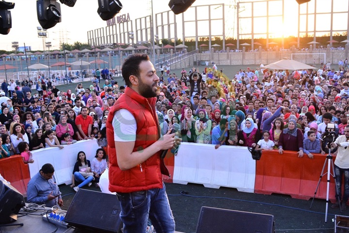 بالصور.. تامر عاشور يتألق في حفل الربيع بوادي دجلة بالصور.. تامر عاشور يتألق في حفل الربيع بوادي دجلة