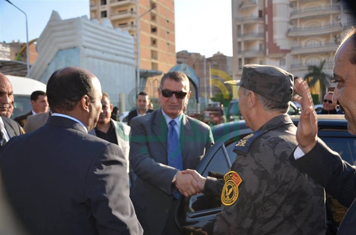 بالصور.. محافظ كفرالشيخ يشارك فى العزاء الشعبى لتأبين شهداء تفجير كنيسة مارجرجس بطنطا بحضور محافظى الغربية والدقهلية