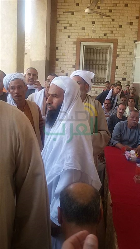 بالصور.. أمن الجيزة ينهى خلافا ثأريًا بين عائلتين بالصف