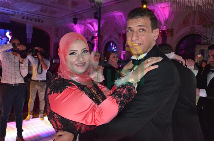 بالصور .. زفاف أحمد وأمنية برعاية حكيم بالصور .. زفاف أحمد وأمنية برعاية حكيم