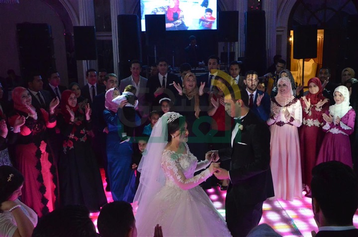بالصور .. زفاف أحمد وأمنية برعاية حكيم بالصور .. زفاف أحمد وأمنية برعاية حكيم
