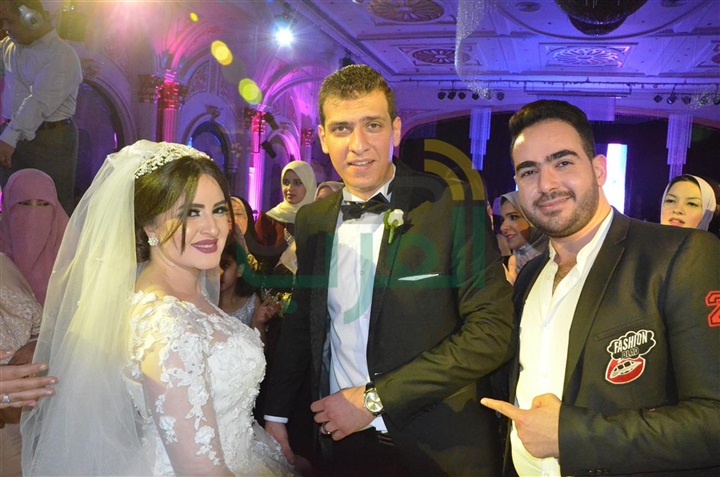 بالصور .. زفاف أحمد وأمنية برعاية حكيم بالصور .. زفاف أحمد وأمنية برعاية حكيم