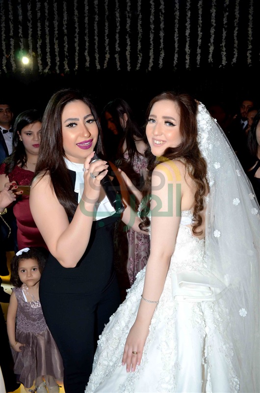 بالصور .. مهرجان فني في زفاف حماده ومنة بالصور .. مهرجان فني في زفاف حماده ومنة