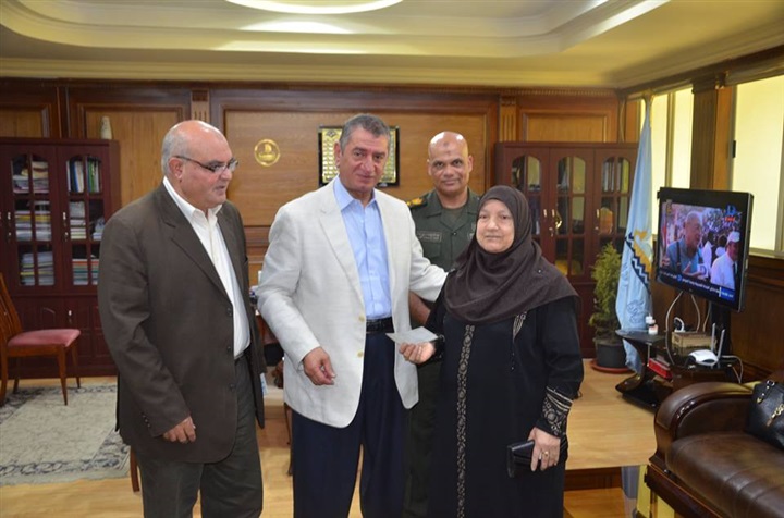 بالصور .. محافظ كفر الشيخ يُسلم "الأمهات المثاليات" منحة رئاسة الجمهورية بـ 100 ألف جنيه